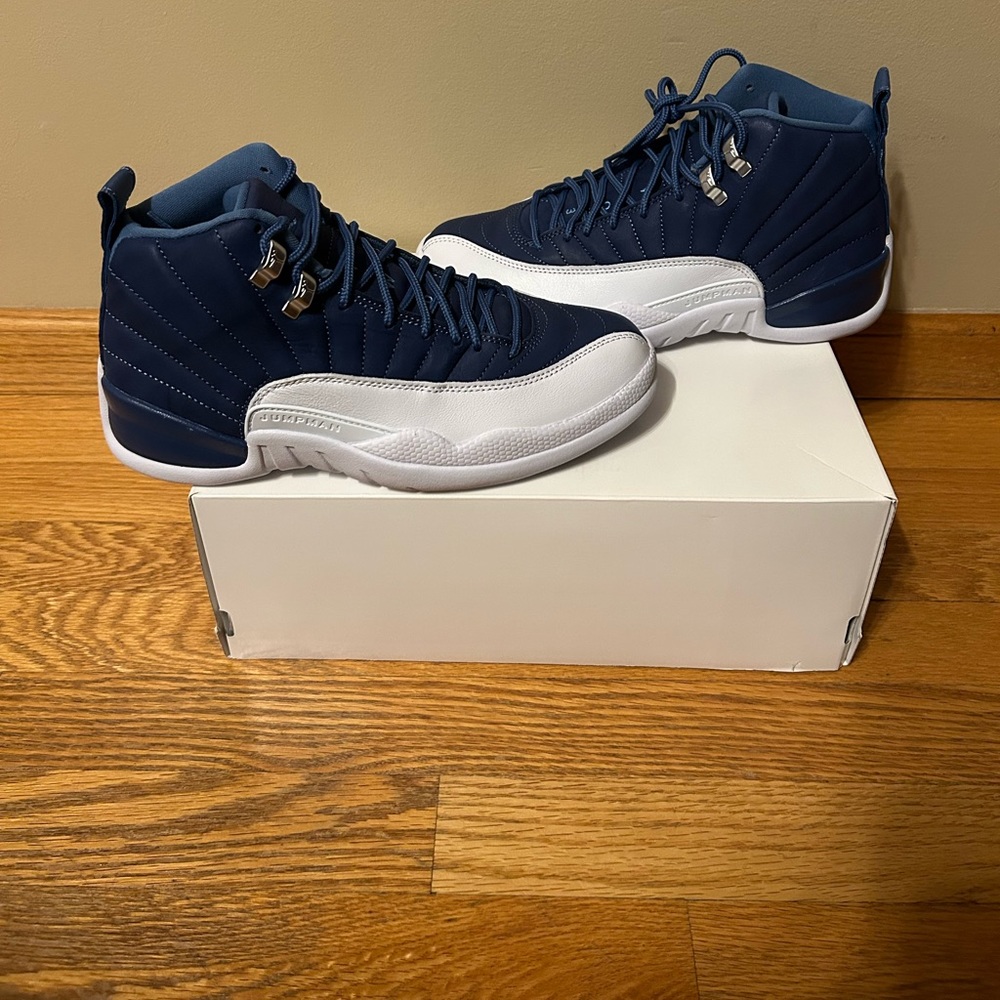 Air Jordan 12 Retro “Indigo” Size 7.5 Basketball Sneaker